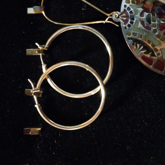 Bundle Of 3 sets of dangle earrings.1 stainglass.1hoops.1 chandelier dangles. - Picture 4 of 8